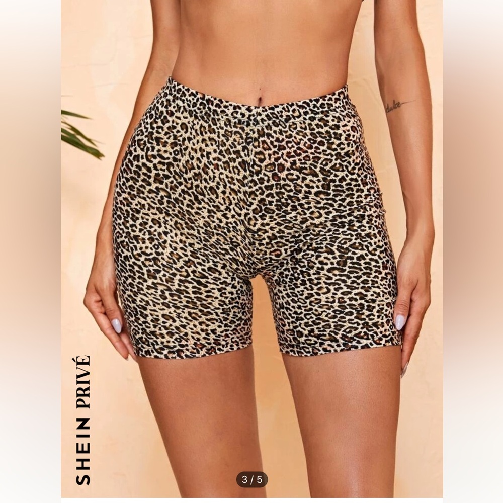 Leopard biker shorts